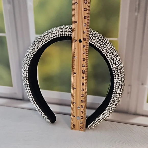 Clear rhinestone covered velvety cushion headband prom wedding tiara cosplay - Picture 3 of 8